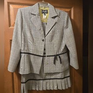 Sweet Suit 2piece Plaid Suit